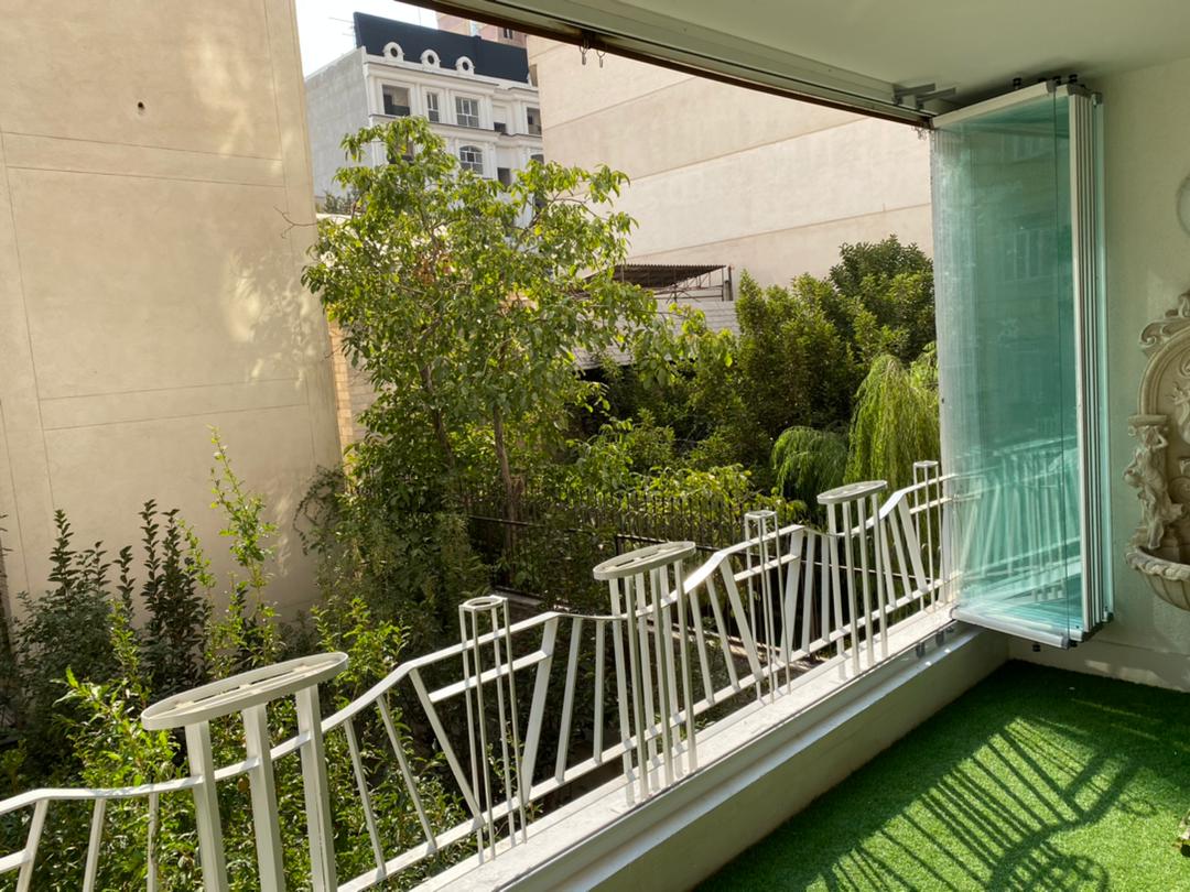 شیشه بالکن تاشو